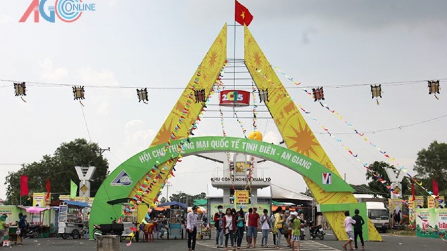 An Giang hosts international trade fair