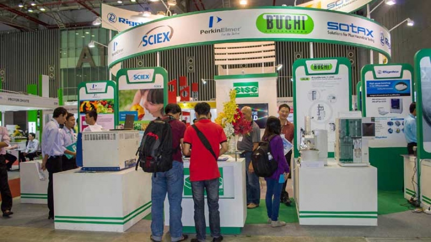 Hanoi biotech conference packs powerful punch