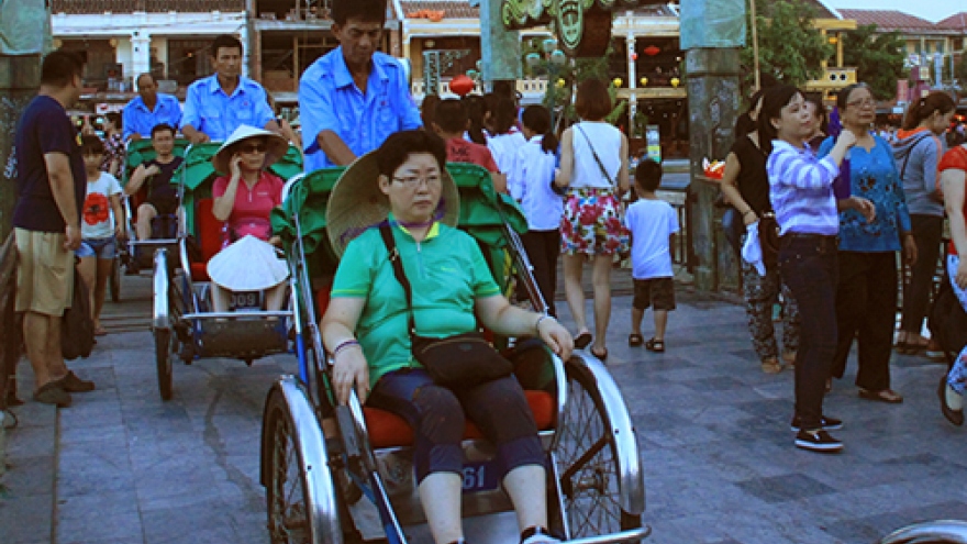 Hoi An traffic update – city square closes to traffic and cyclos
