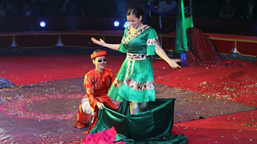 Second national jugglery festival opens in Hanoi
