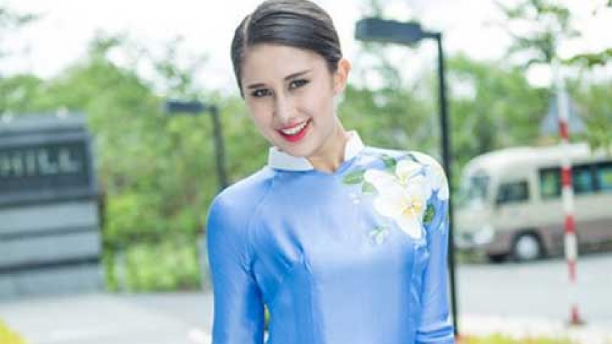 Local designer unveils renovated Ao Dai collection