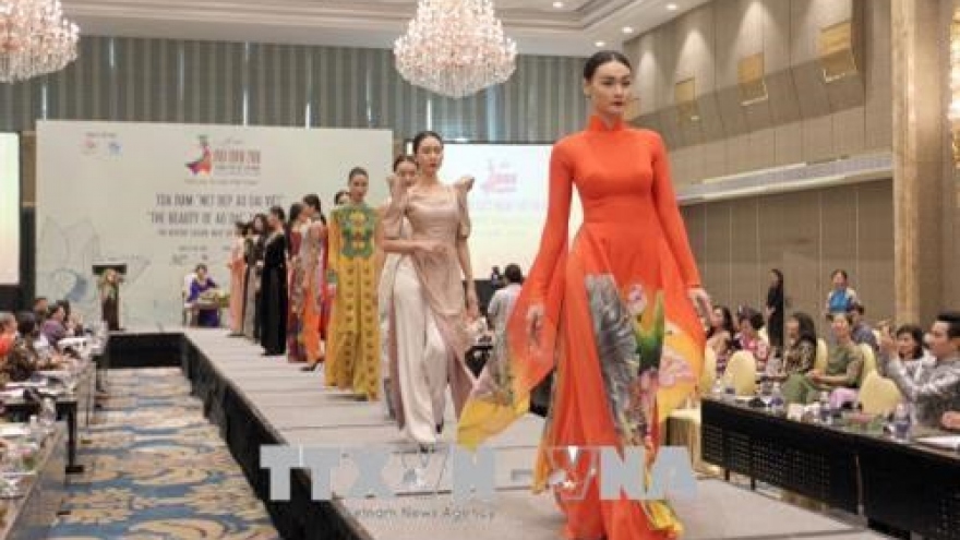 Charm of traditional Ao Dai highlighted at HCM City talks