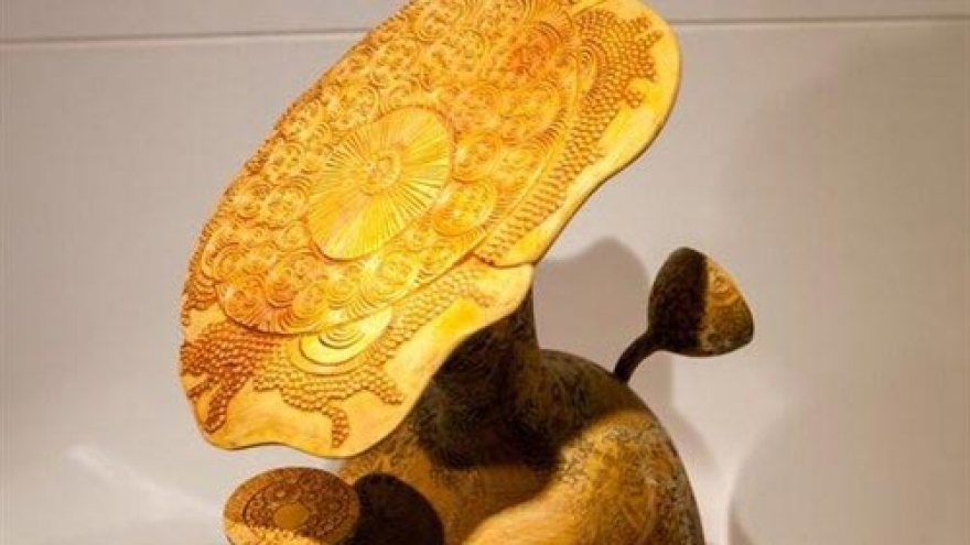 Art Vietnam Gallery to celebrate life through art