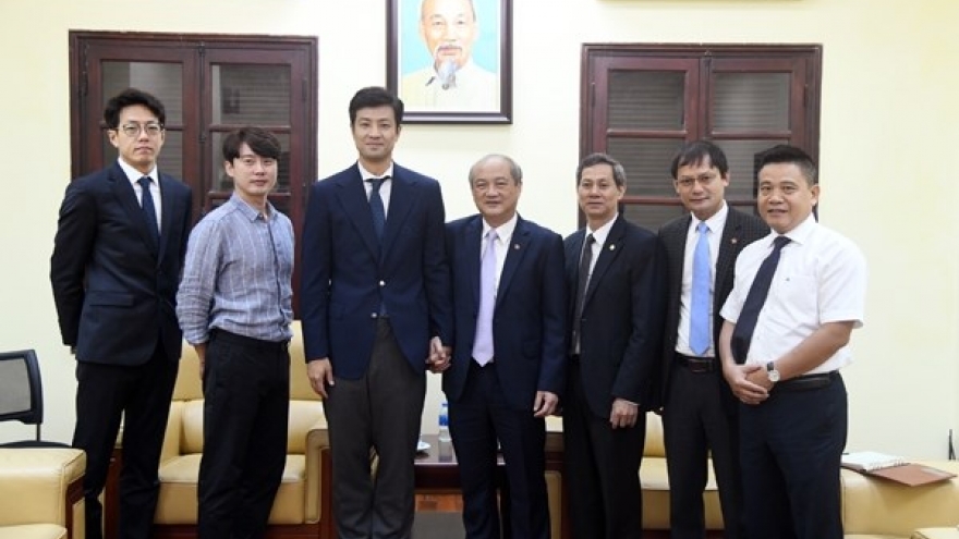 Asian Olympic Council delegation visits Vietnam