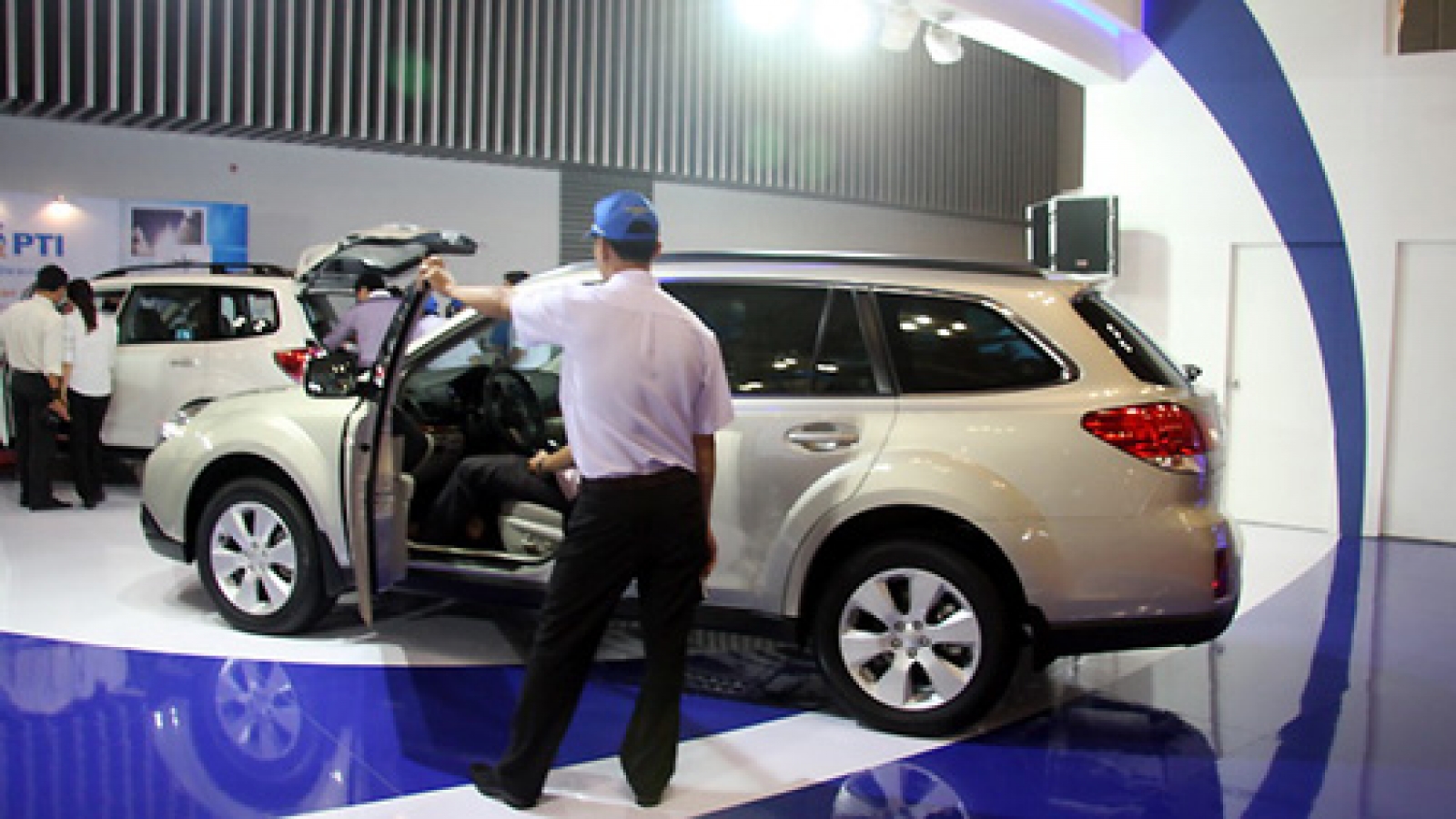 Auto sales grow 55% in 2015