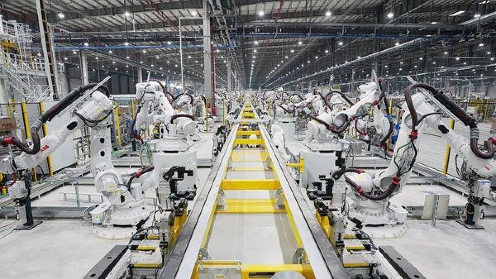 Auto industry develops but local part supply still low