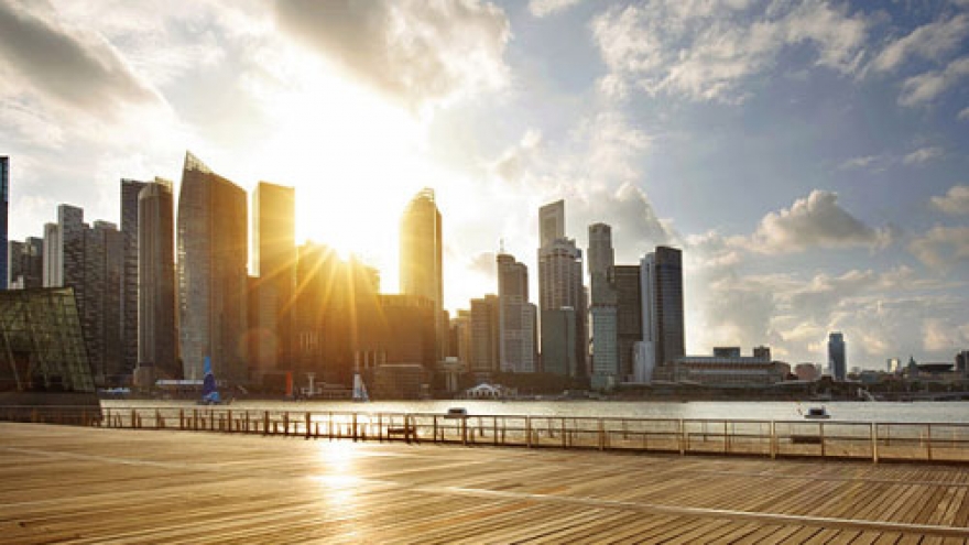 Singapore: from colonial backwater to high-tech city state