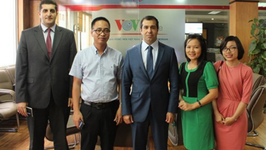 Azerbaijani ambassador aspires closer cooperation with VOV.VN