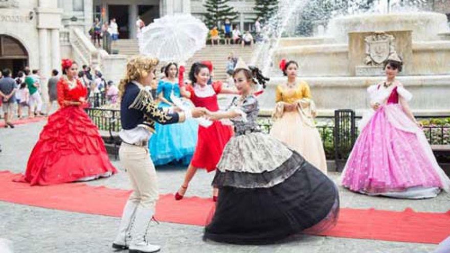 Ba Na Hills welcomes one millionth tourist in 2015