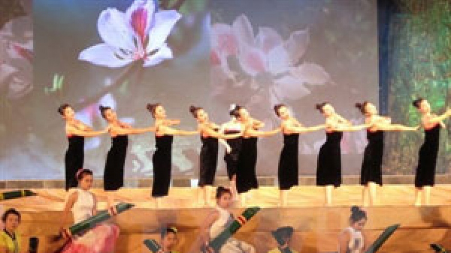 Ban flower festival opens in Dien Bien