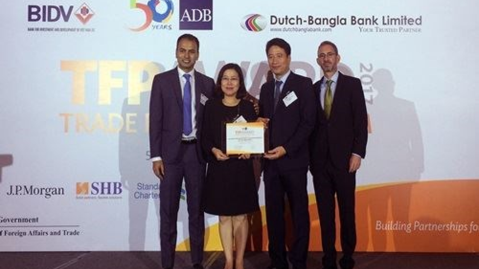 ADB again names BIDV as Vietnam’s leading partner bank