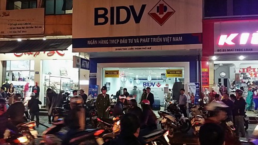 Man robs bank with BB gun in central Vietnam