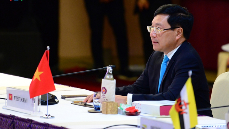 Deputy PM Minh attends 12th LMI Ministerial Meeting in Bangkok