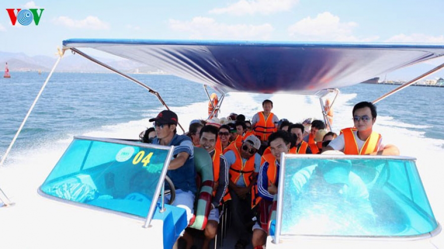 Tranquil Binh Ba island in Khanh Hoa