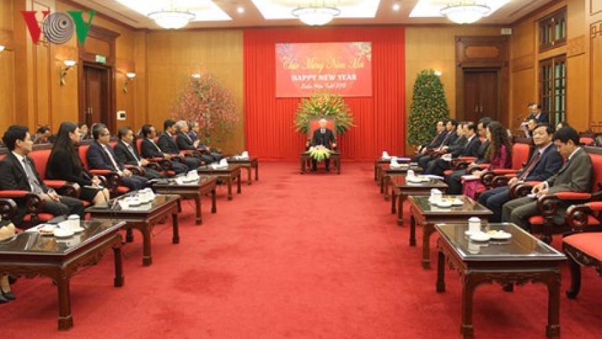 ASEAN diplomats offer New Year greetings to Vietnam