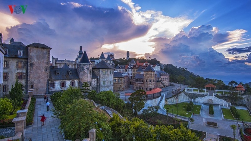 
        European splendour in Ba Na Hills
                              