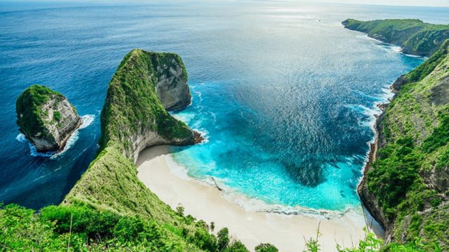 Vietnamese tourist killed in Bali following strong waves