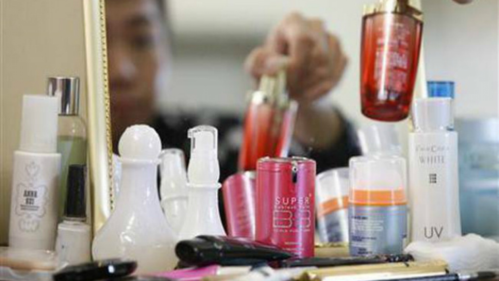 Vietnamese men more into beauty products online than women