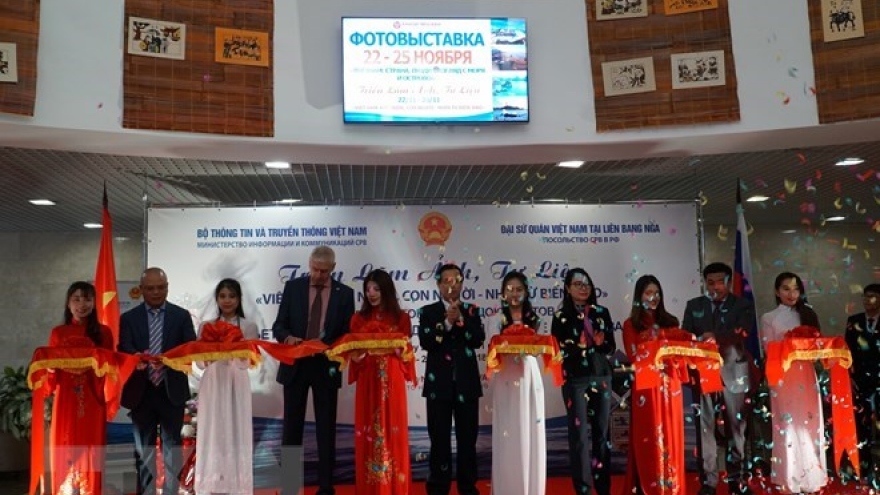 Beauty of Vietnamese seas, islands introduced in Russia