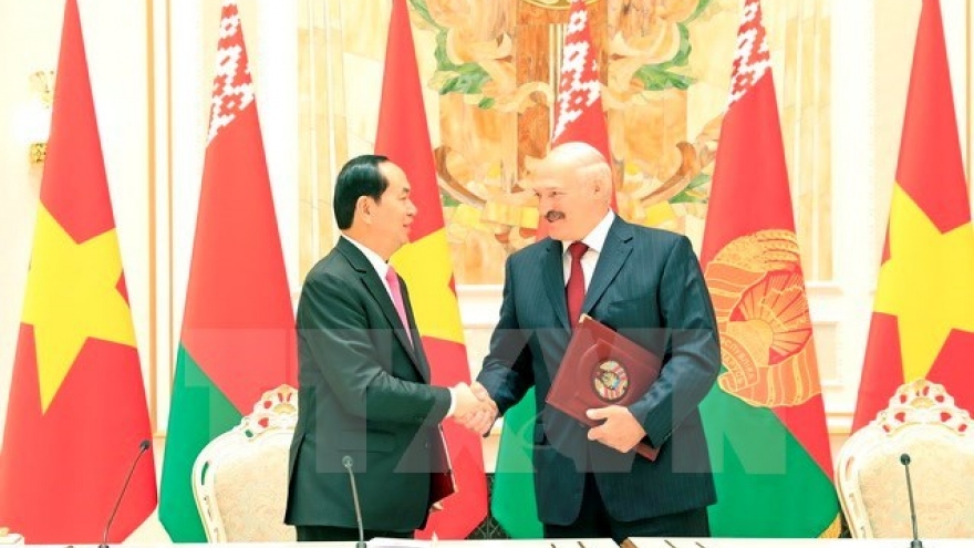 Vietnam, Belarus issue joint statement to develop all-around partnership