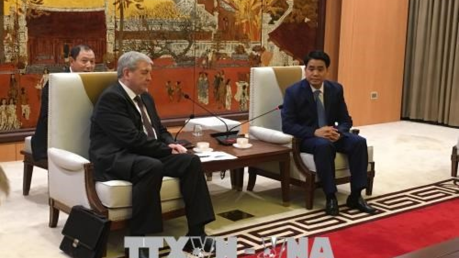 Belarus to invest in Hanoi bus system