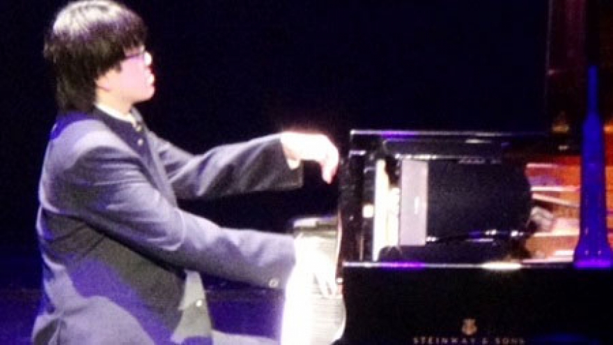 Duc Anh takes second in Belgium piano competition