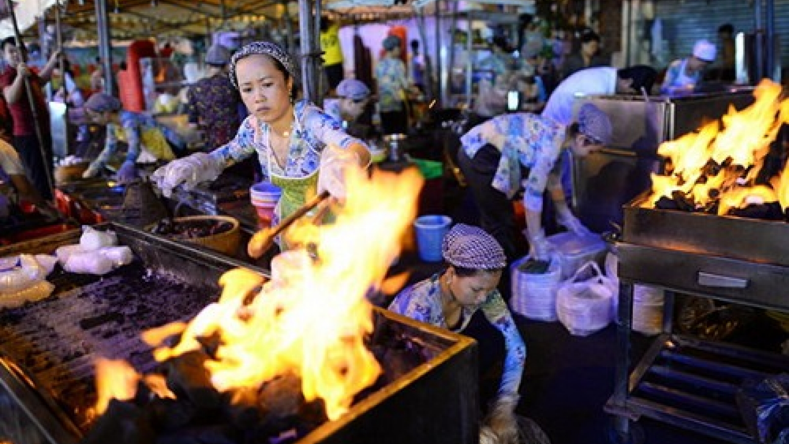Ben Thanh in HCM City turns into safe-food market