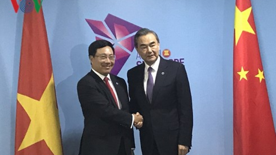 Deputy PM meets Chinese FM,  EU representative in Singapore