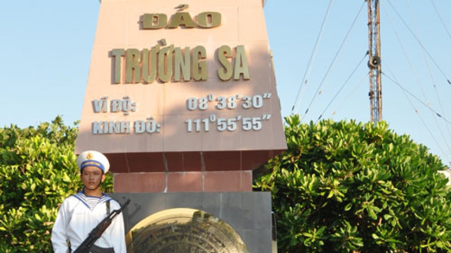 Sovereignty over Truong Sa, Hoang Sa under discussion