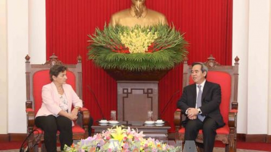 
        Vietnam places priority on climate change response, renewable energy
                              