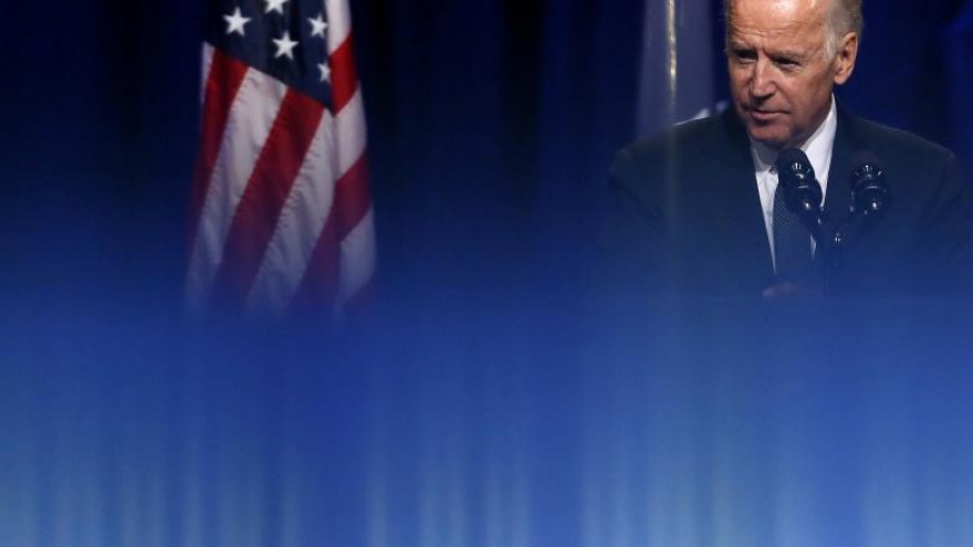 Biden urges Ukraine president to avoid escalating tensions with Russia: White House