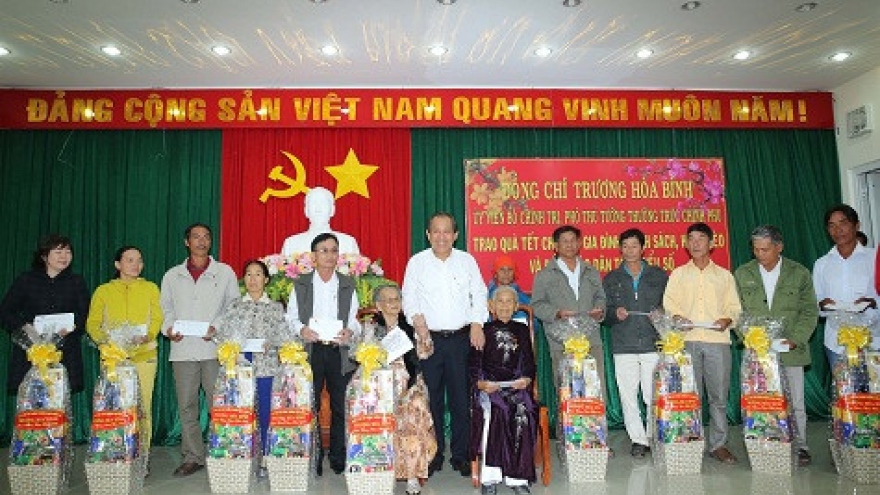 Deputy PM pays pre-Tet visit to Ninh Thuan