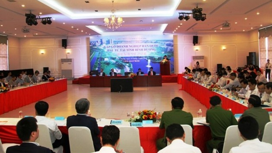 Binh Duong holds dialogue with RoK investors
