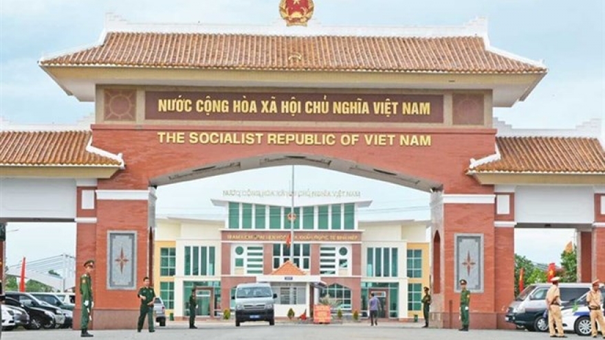 Long An Border Gate a key economic hub