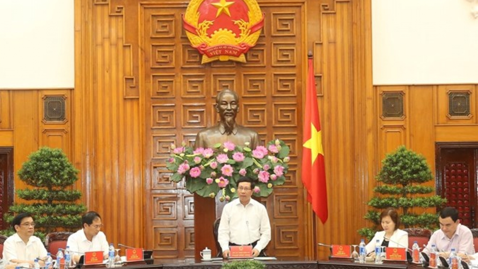 Vietnam gears up for APEC Year 2017 