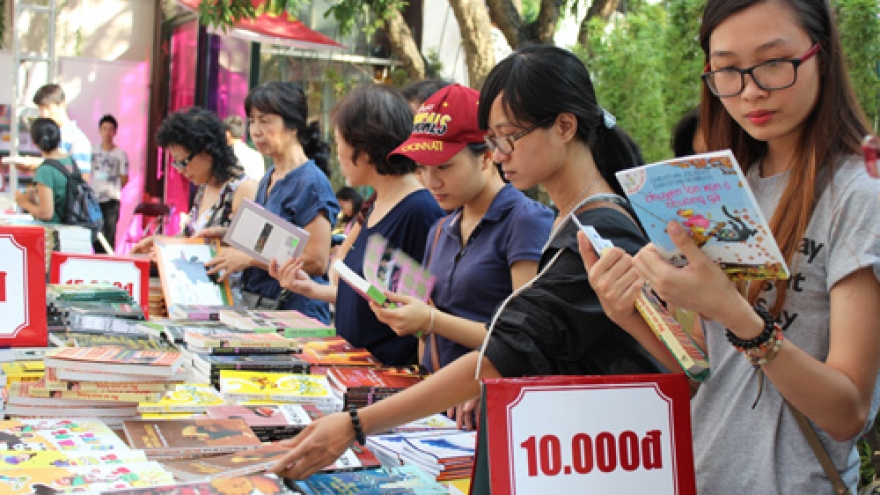 Autumn Book Fair 2013 in Hanoi