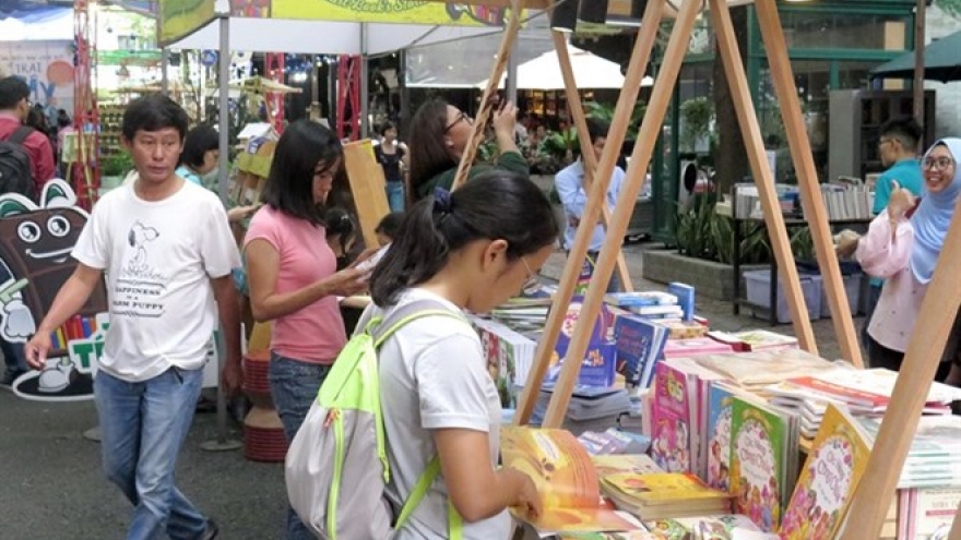 Book streets learn from HCM City