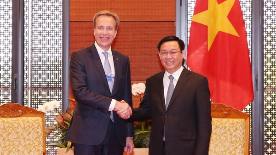 
        WEF willing to back Vietnam’s digital economy: WEF President
                              