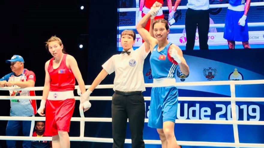 Female boxers into semifinals of World Boxing Championships