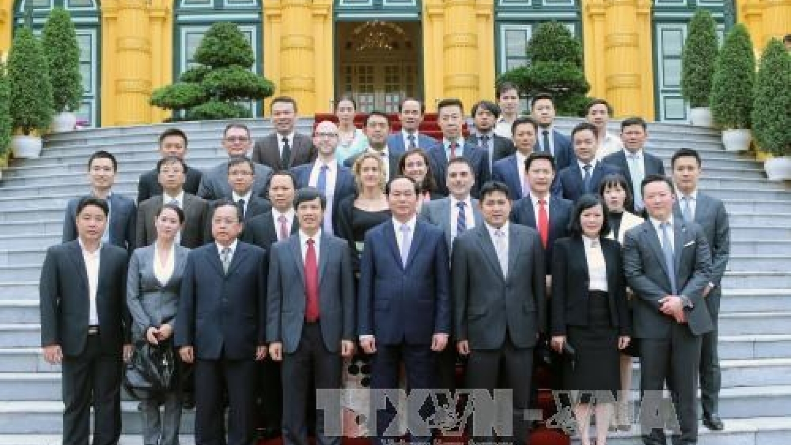 President vows optimal conditions for Brunei investors