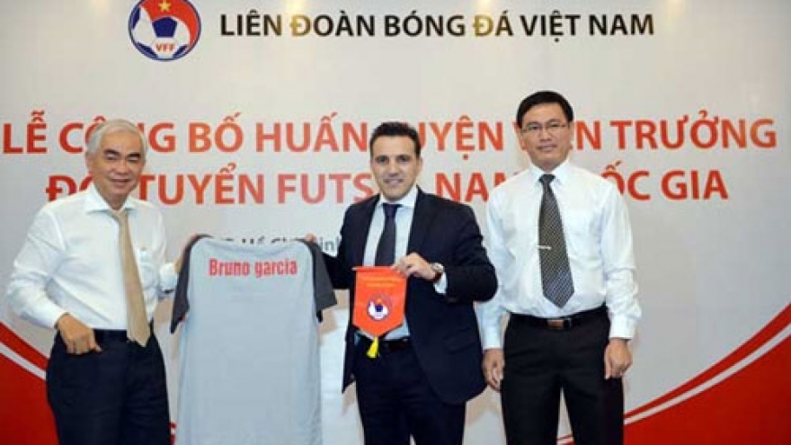 Spanish coach to lead national futsal squad