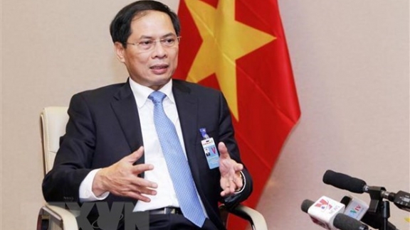 PM’s special envoy visits France