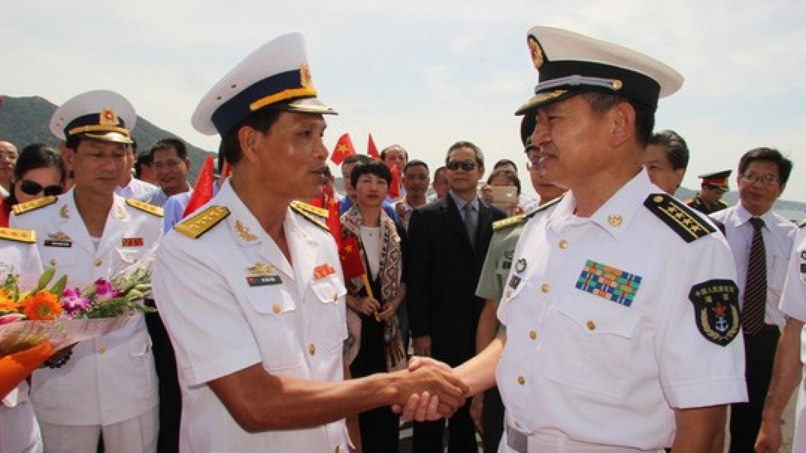 Khanh Hoa welcomes Chinese naval ships