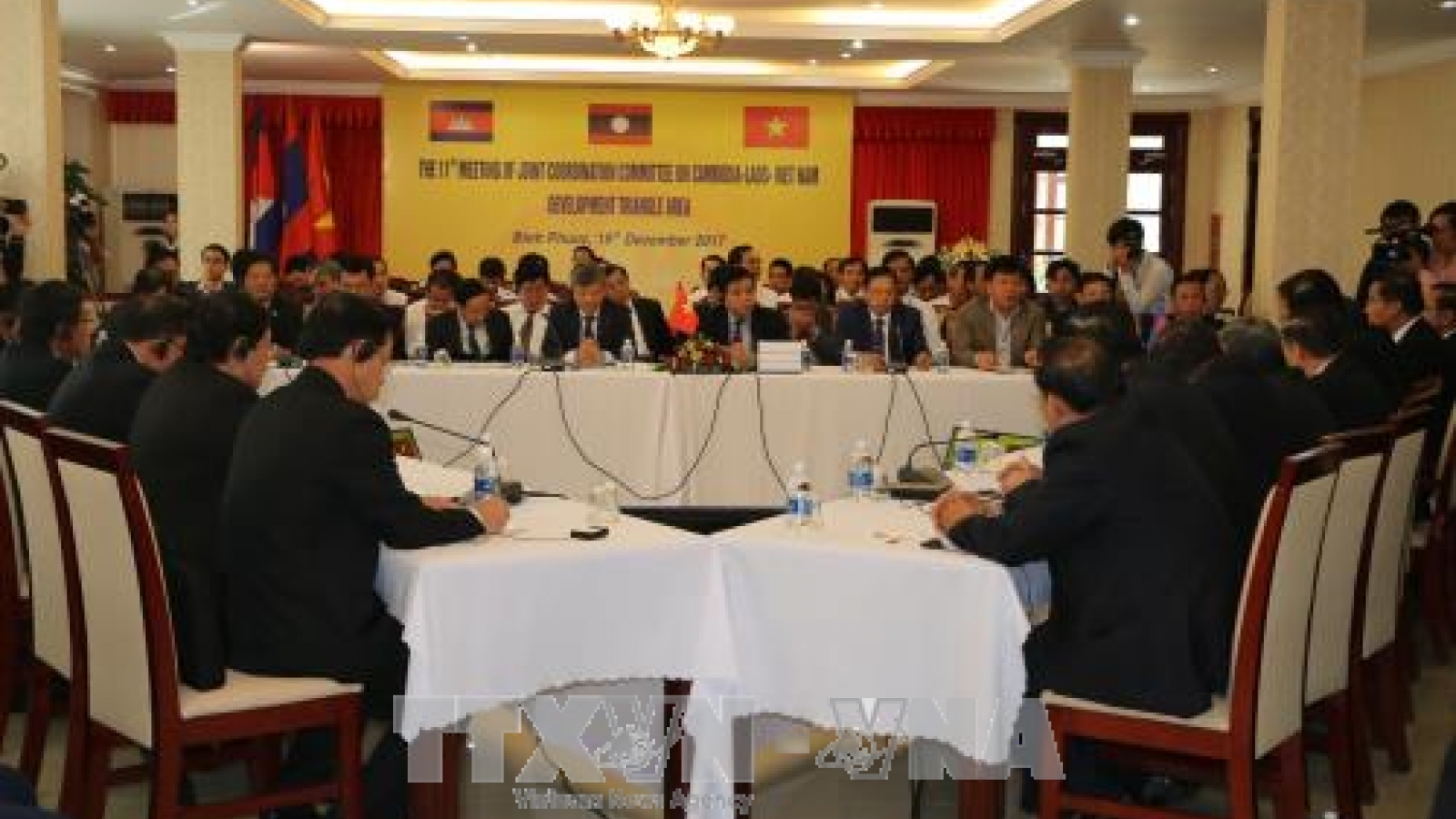 Vietnam chairs GMS and CLV summits