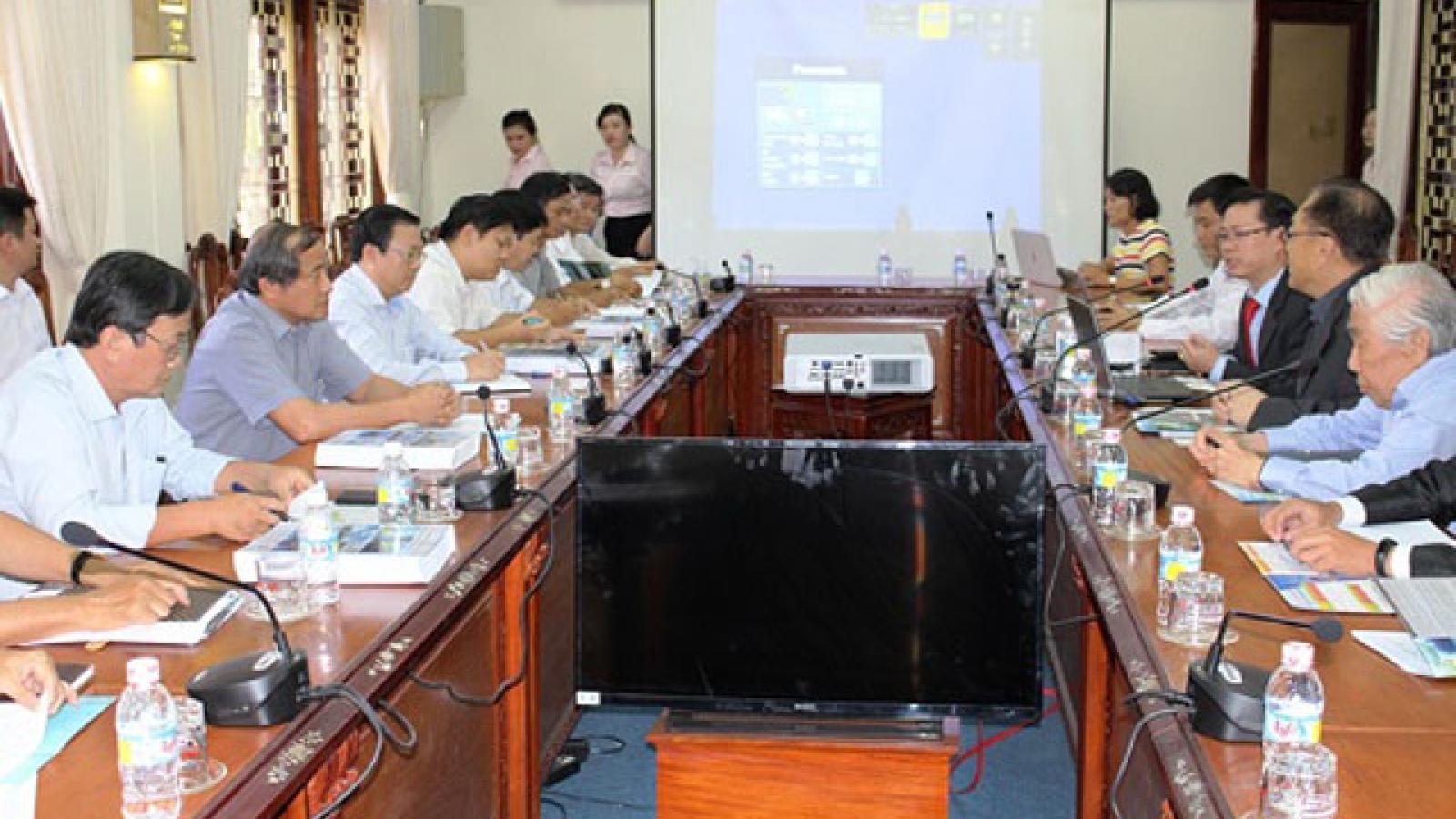 Singaporean group wants to build high-class hospital in Binh Dinh