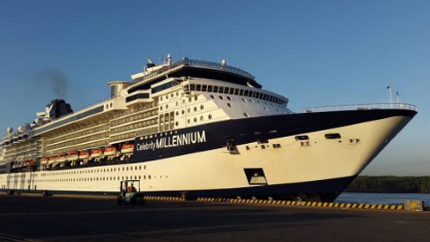 Luxury cruise liner docks at Hon Gai port