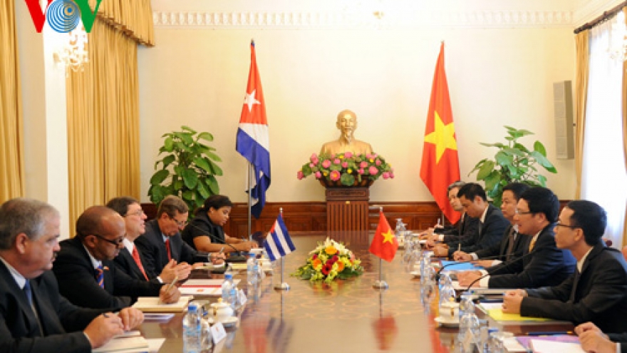 Cuba documentary premiers, showing Vietnam today