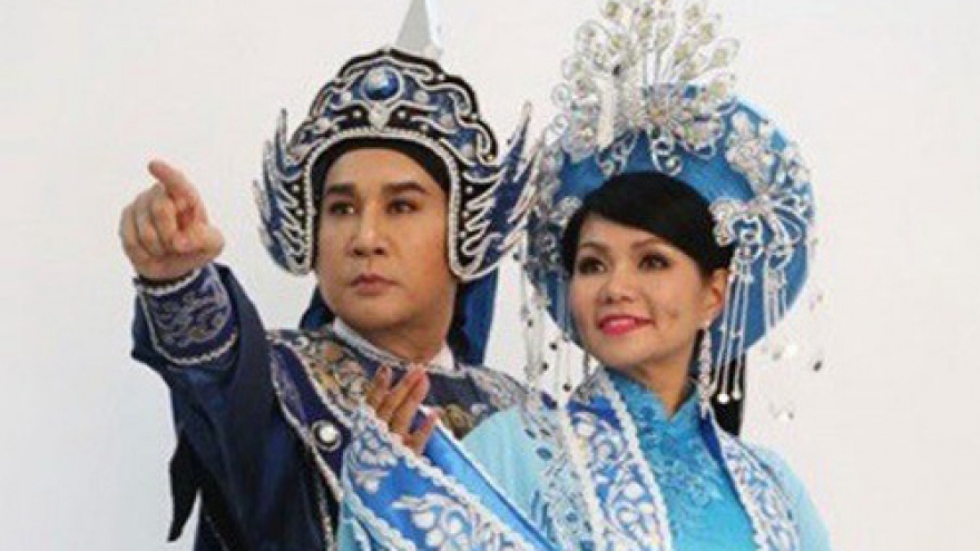 Cai luong play highlights veteran artists