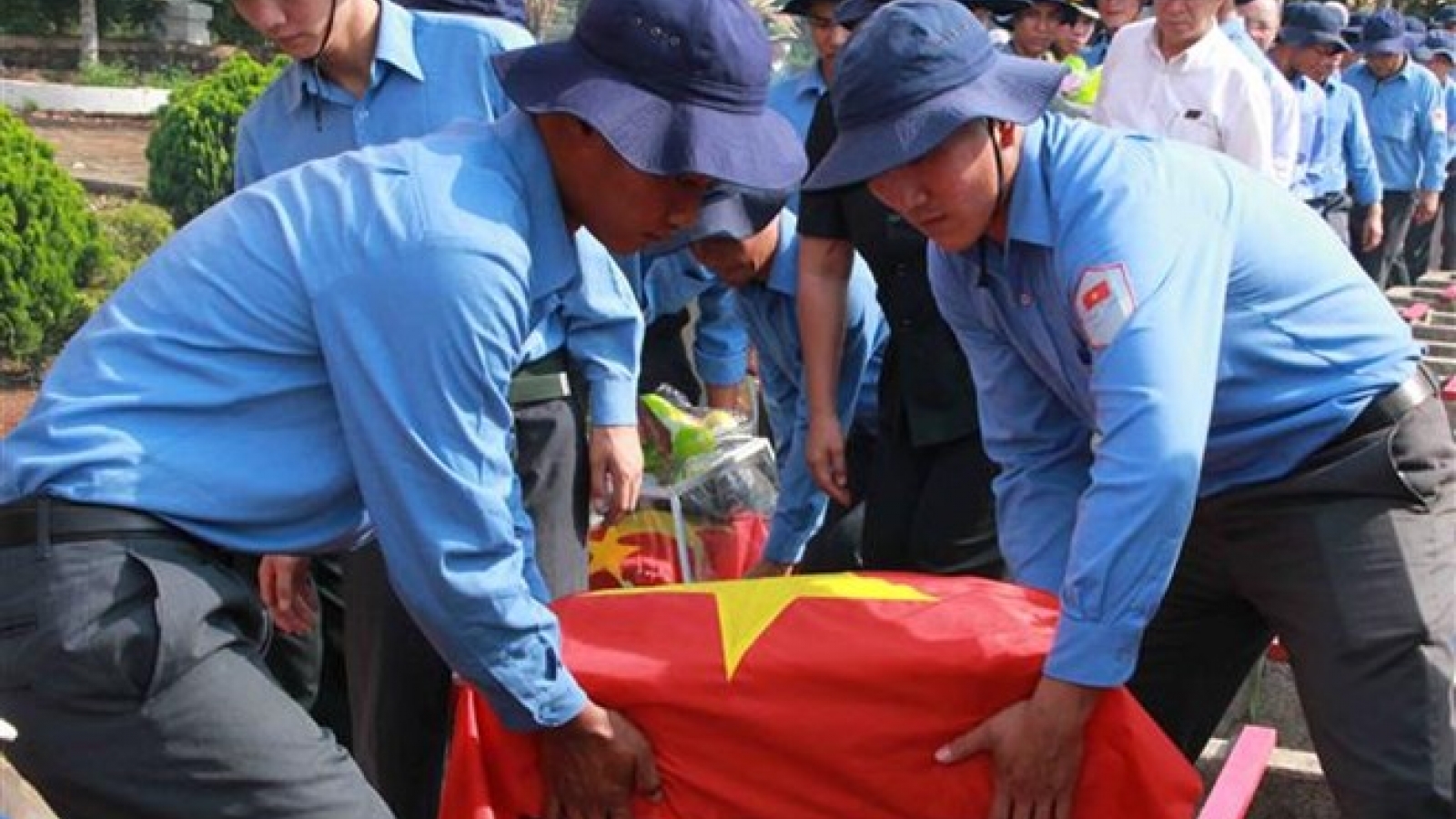 Dak Lak reburies soldiers’ remains repatriated from Cambodia