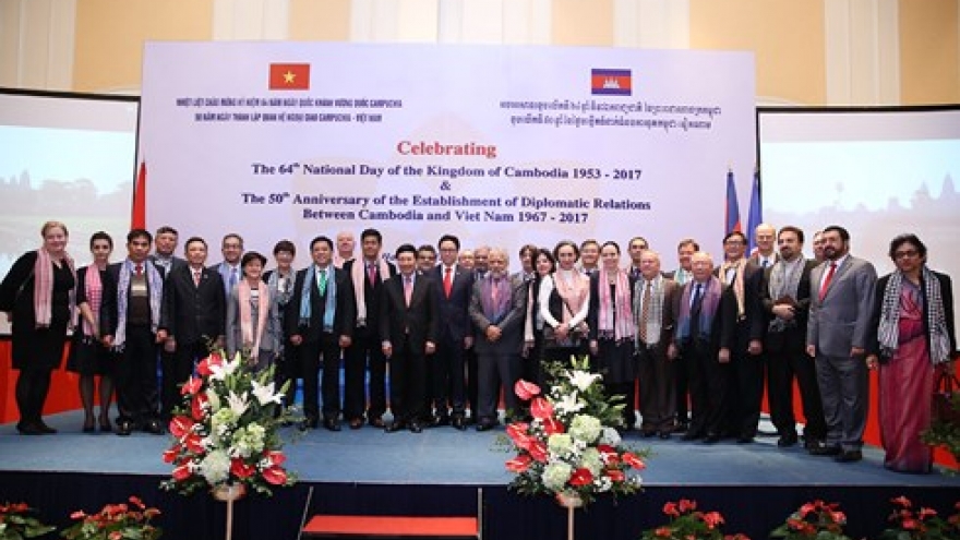Cambodian Embassy celebrates National Day, ties with Vietnam